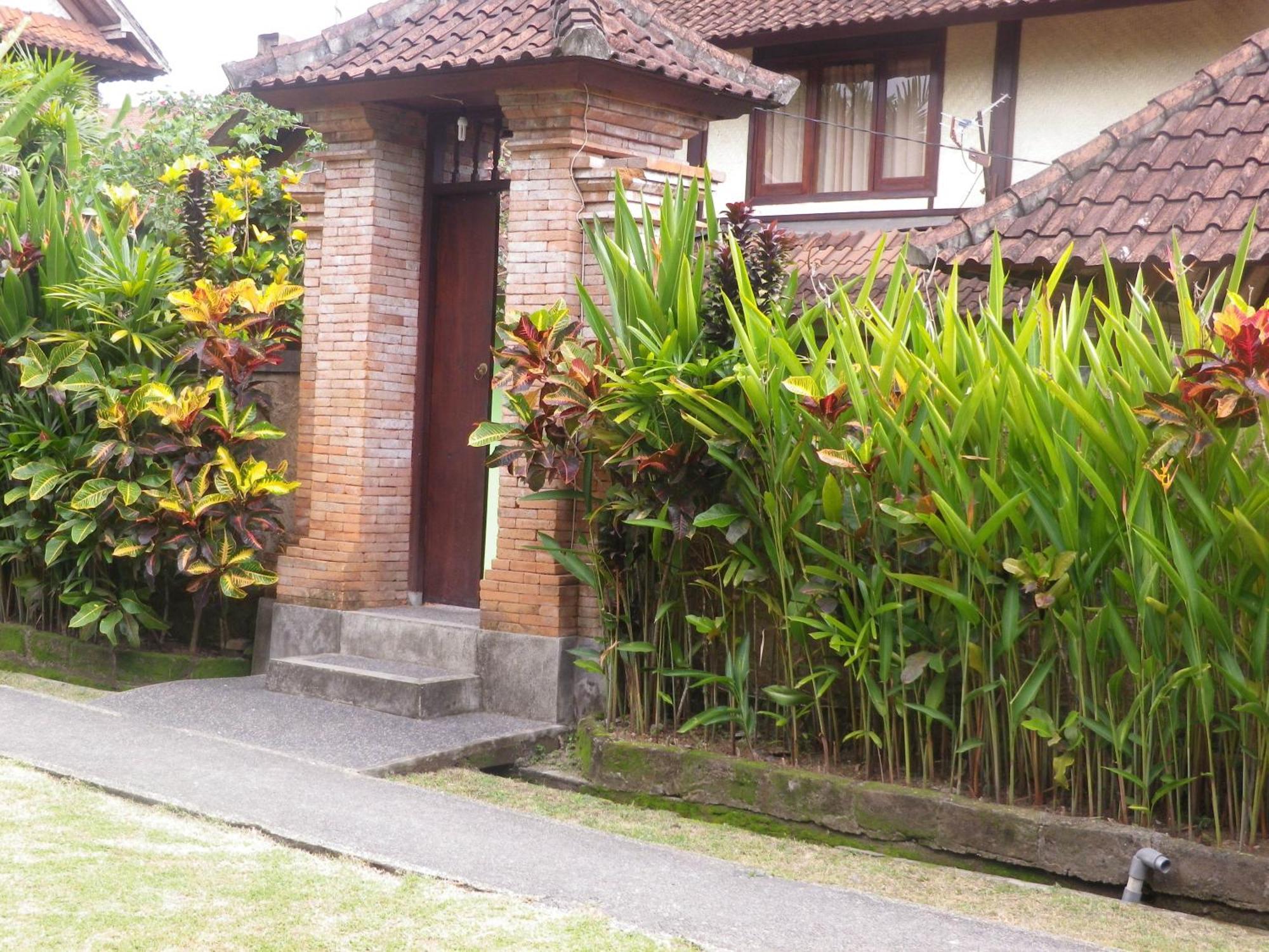 Bali Breeze Bungalows Ubud Quarto foto